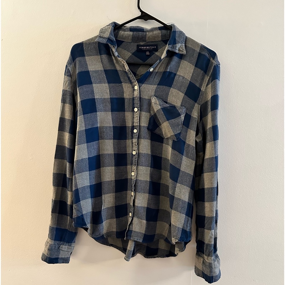 Aeropostale Womens Herringbone Plaid Button Up flannel size large